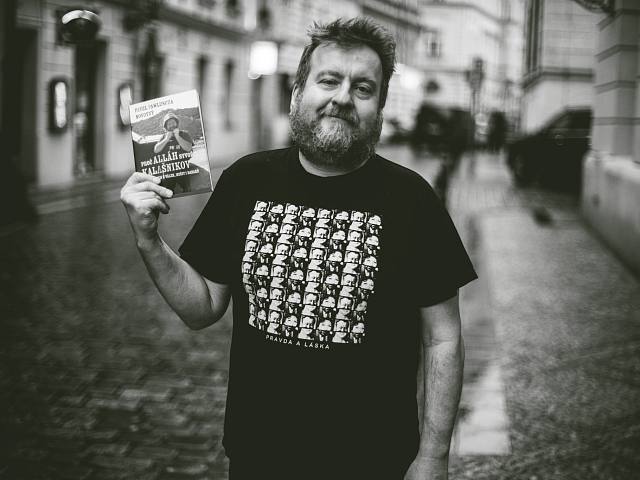 261. UKG: Pavel Pawluscha Novotný - Proč Alláh stvořil kalašnikov?